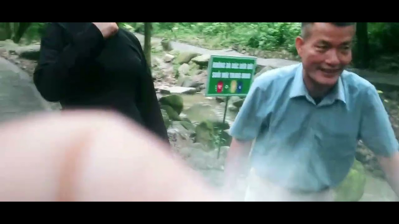 Thăm cảnh Côn Sơn Kiếp Bạc 2026 đội ca trù xã Tân Kỳ