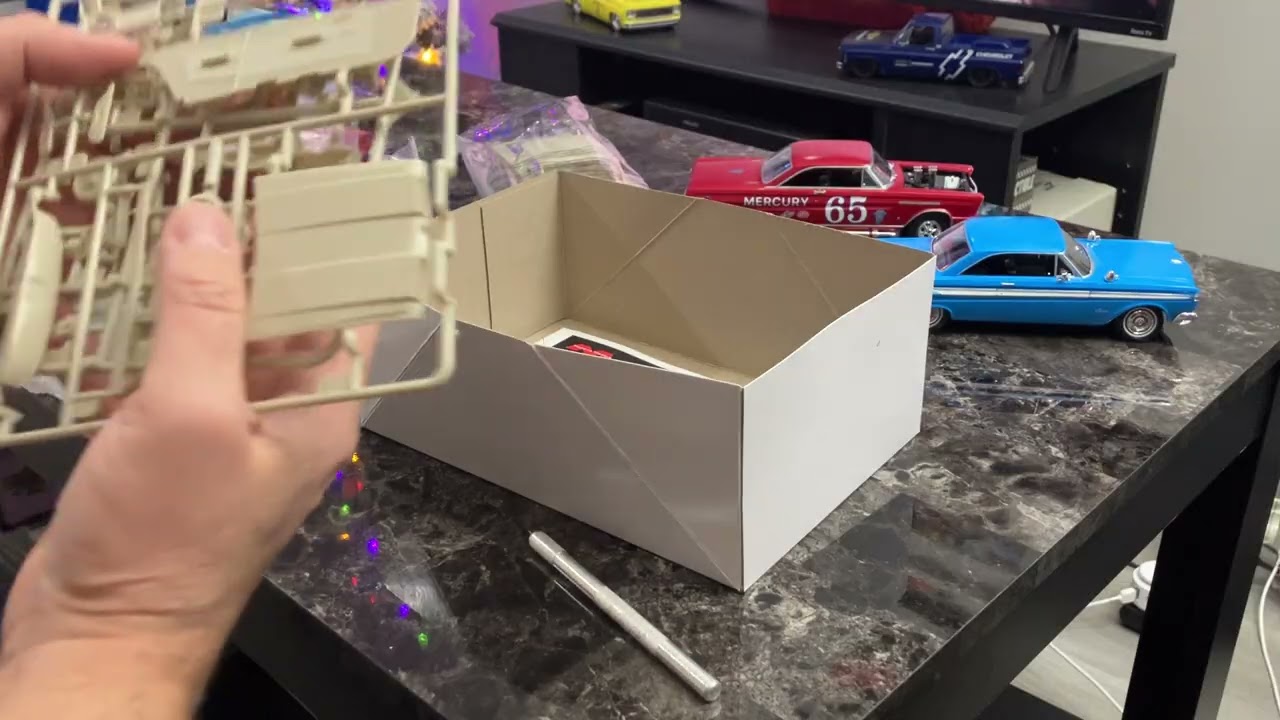 Обзор набора Moebius 1964 Mercury Comet K-Code.