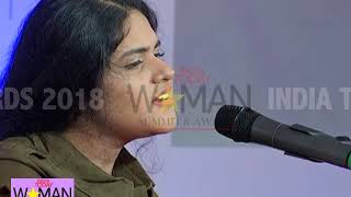Meghna Mishra Sings 'Main Kaun Hoon' From Secret Superstar At IT Woman Summit '18 Resimi