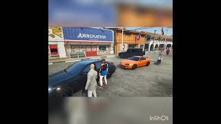 Grasmaaier Gejat. Maakt Wel Veel Lawaai Op Steen.