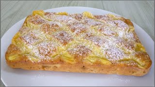 Gâteau aux pommes et à la crème pâtissière. Recette originale, facile et très délicieuse.