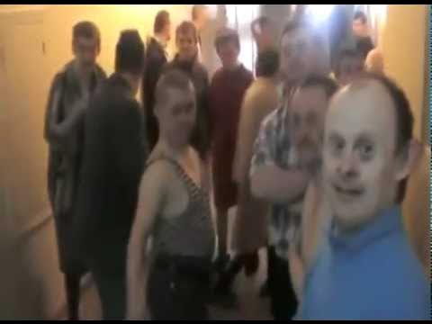 Танцы в психбольнице. Дискотека в психушке. Дискотека в психушке патимейкер. Дискотека в психушке. Дискотека в дурдоме.