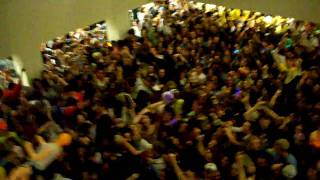 UNC Davis Library Flash Rave Fall 2009 - Raw Footage 1/3