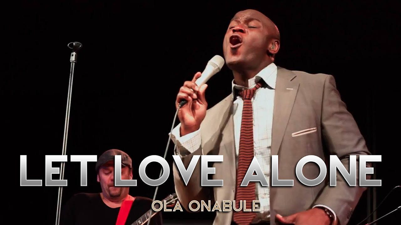 Ola Onabule // Soul Town //Montreal Jazz 2009 - YouTube