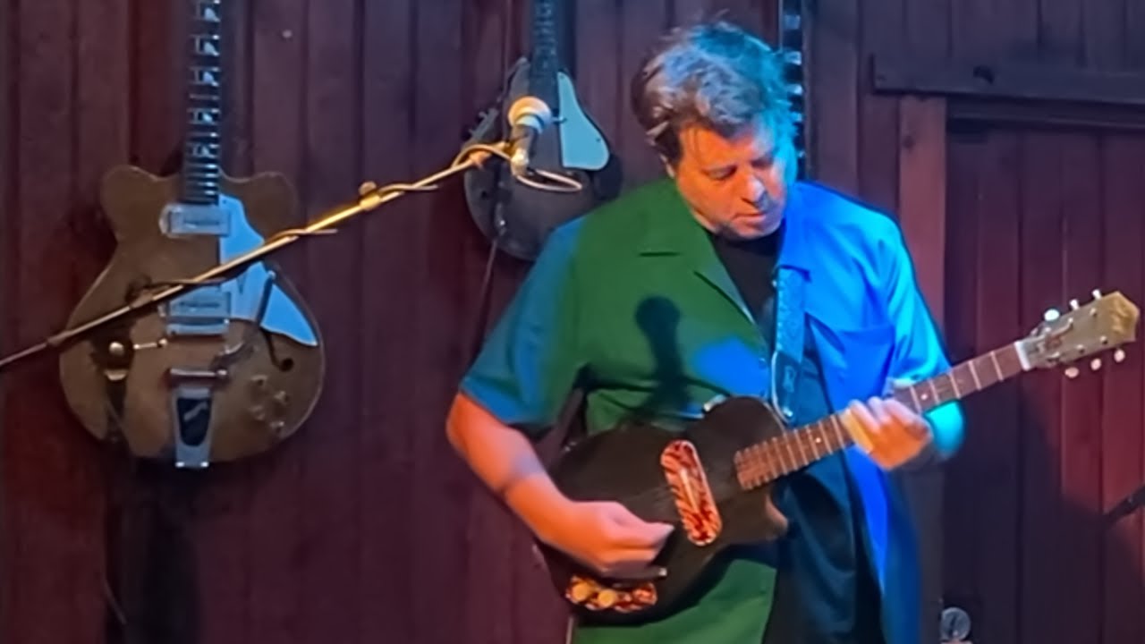 "Light on You" The Rob Halverson Trio LIVE from Austin, TX (10/21