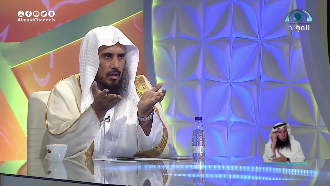 هل تصح الصلاة مع عدم اتصال الصفوف داخل المسجد؟ | الشيخ أ.د سعد الخثلان