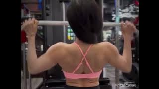 At gym with back day #fbyana #explore #fitness #gymgirls #vlog 