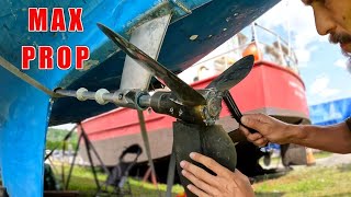 MaxProp : Grease & Zinc Feathering Propeller