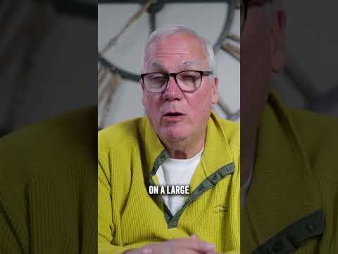 🚨 Hiring a lawyer after a truck wreck?