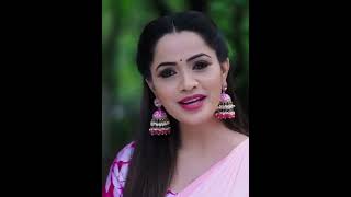 Actress Shoba Shetty In Pink Satin Saree Pieces