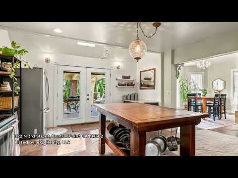 322 N 3rd Street, Central Point, OR home video tour