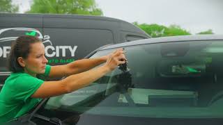 Mobile Windshield Chip Repair in London, ON | Forest City Auto Glass