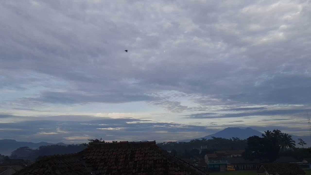 Good Morning Dew and Clouds
