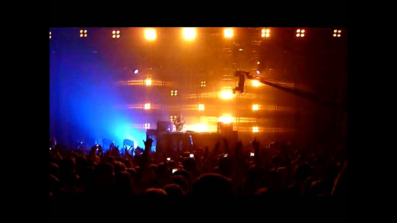 David Guetta when love takes over you know you can't deny! Arena