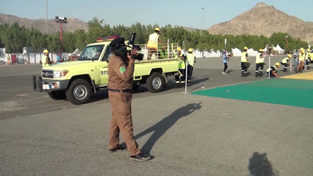 الدفاع المدني فرضية حادث حريق في مجموعة حافلات الحجاج بمشعر عرفات  1439