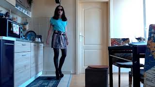 le haut vert zara et la jupe imprimer python