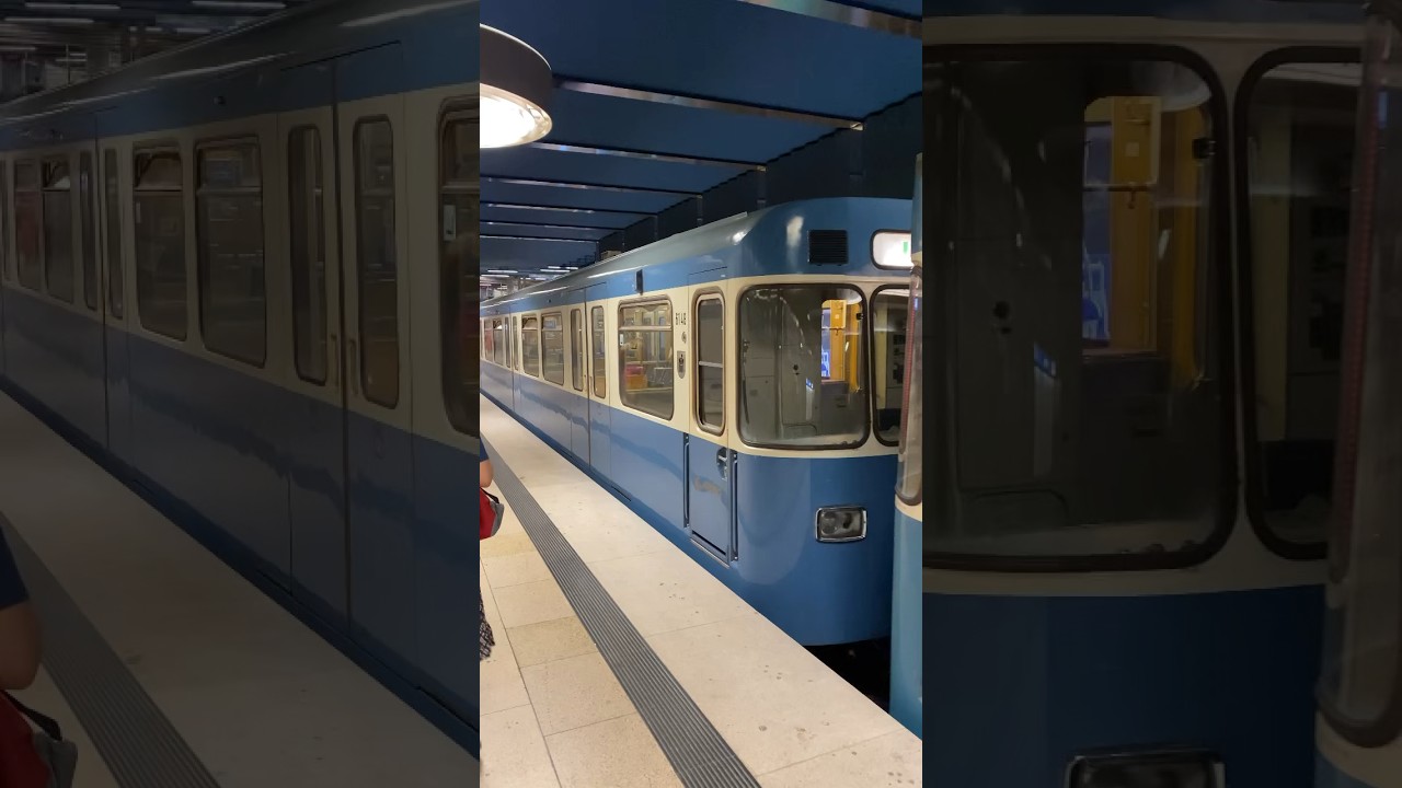 Der A-Wagen 148 und 2 weitere fahren am OEZ als U7 in die Wendeanlage und wieder raus