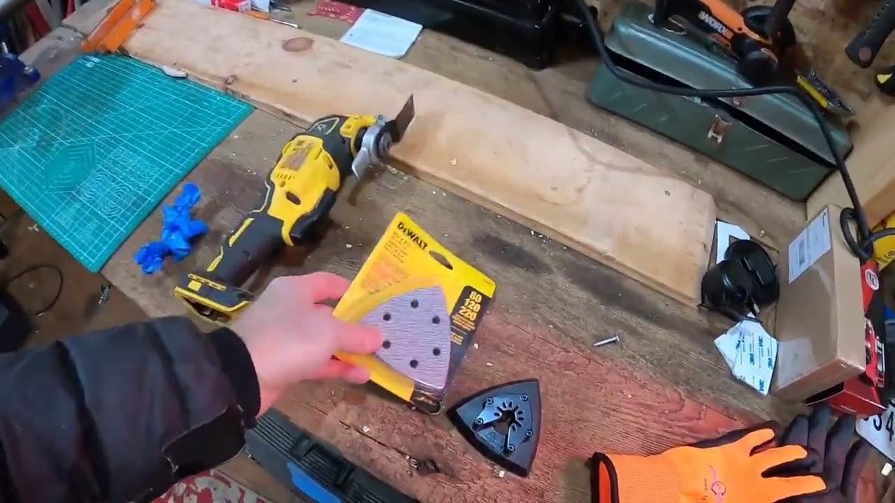 DEWALT Sanding Pad For Oscillating Tool