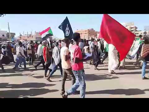 وعي الشعب السوداني الذي وصلنا اليه اخيرآ ظهر اثناء وصول الموكب إلى موقف الشهداء بعيدآ عن هطرقات وعي الشعب السوداني الذي وصلنا اليه اخيرآ ظهر اثناء وصول الموكب إلى موقف الشهداء بعيدآ عن هطرقات