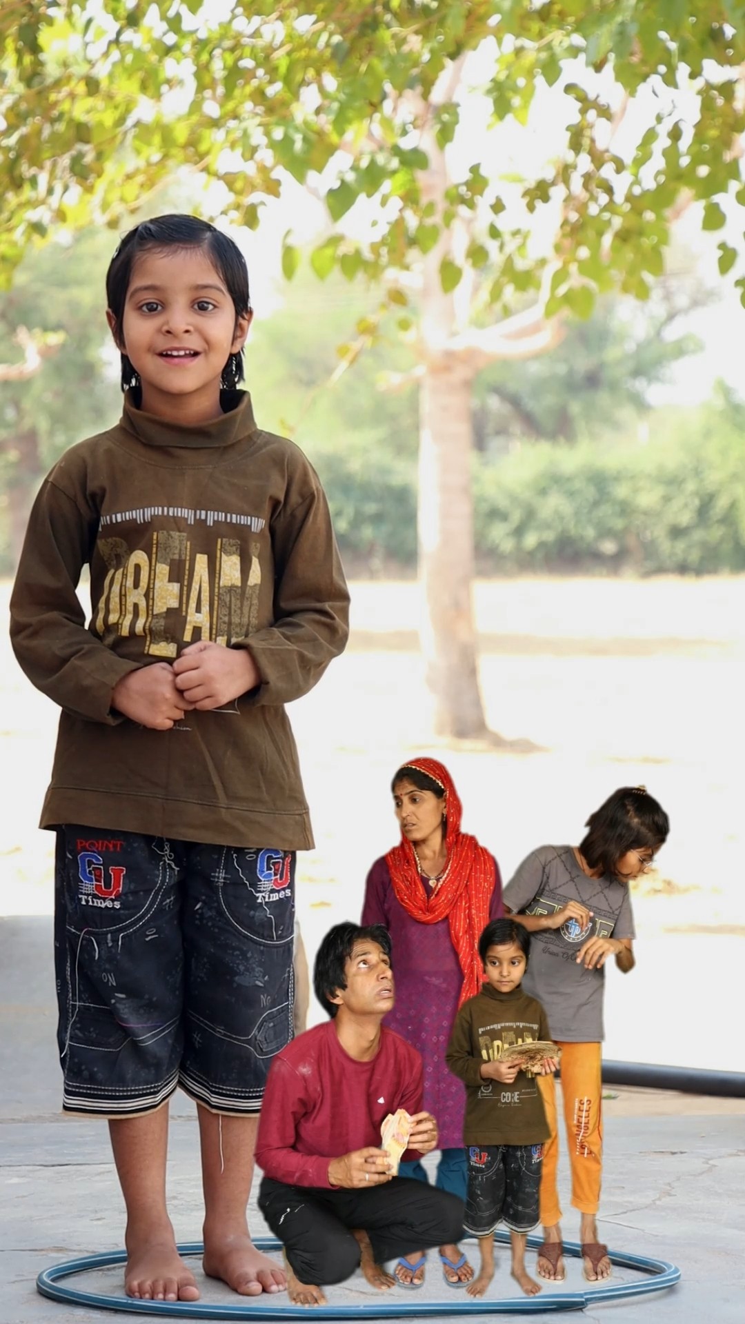 Mummy ki roti ? Gol Gol village family fun #shorts #funny #magic #trending