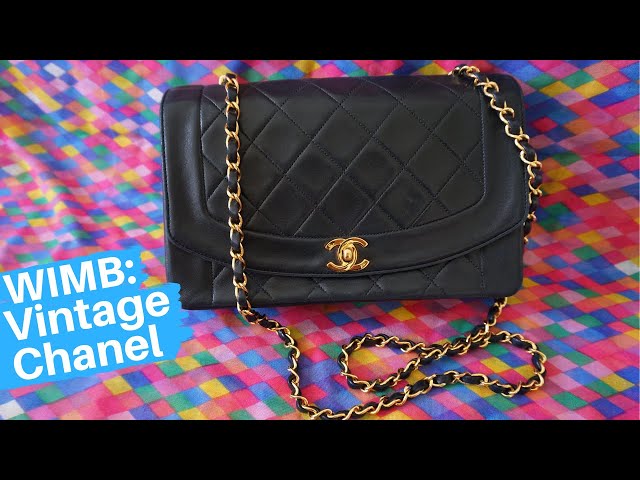 What's In My Chanel Vintage Diana Medium Flap Bag ~ Review and Contents 