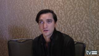 THE 100 SEASON 4 - Richard Harmon Interview on What To Expect for Murphy