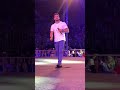 Rodolffo cantando “Ninguém explica Deus”, evento do Pe. Marcos Goiânia.