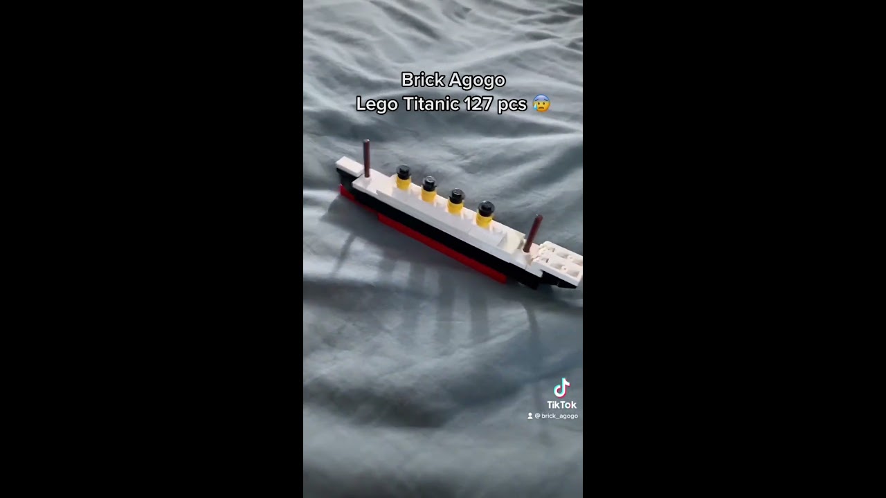 MINI VS GIANT LEGO TITANIC 