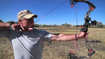 2011 Bowhunting Whitetails Broadhead Test: Do deer jump the string of a bow or the arrow?