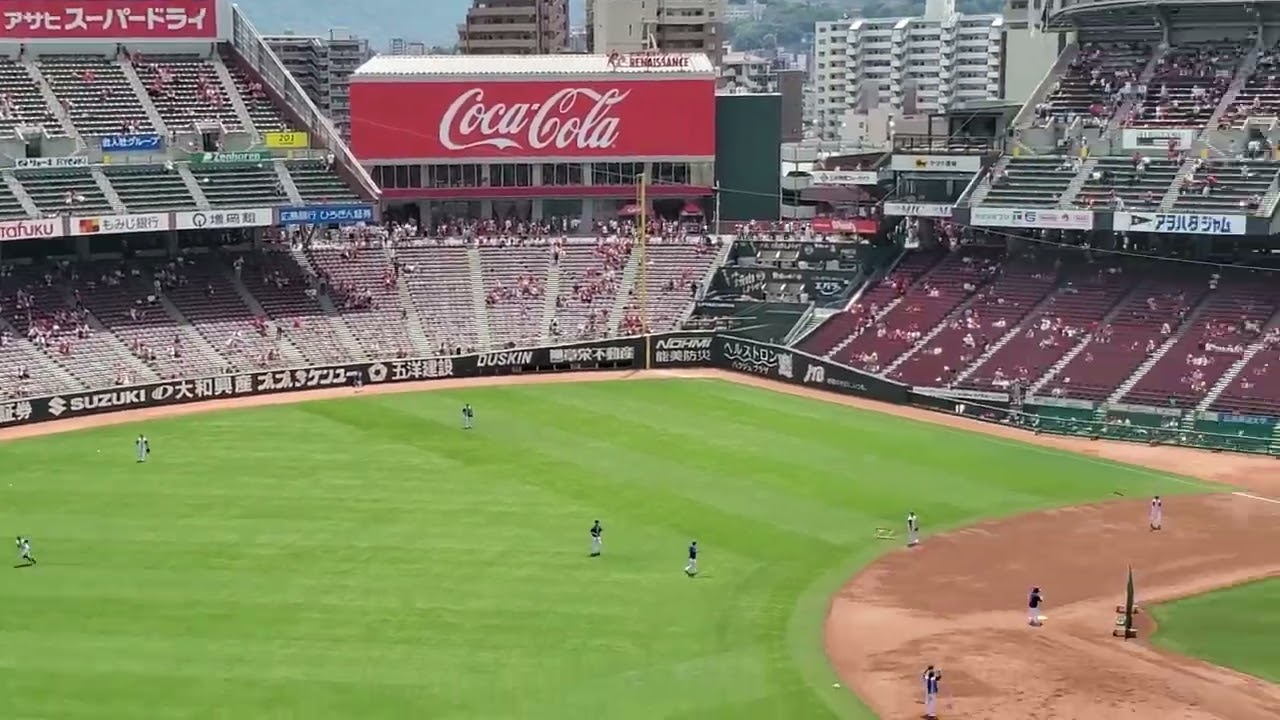２０２４．９．１５SUN　マツダスタジアム３塁パフォーマンス３枚連番　ばら売り可 3塁側パフォーマンス｜広島東洋カープ公式サイト