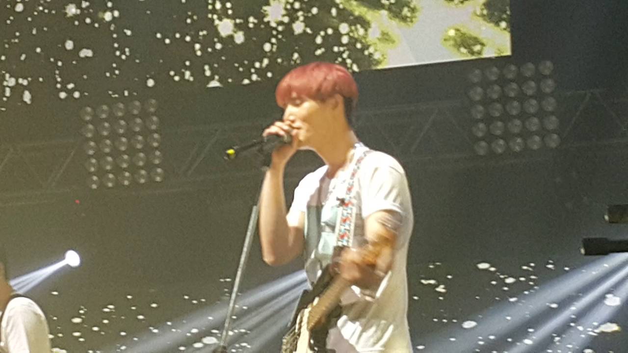 มันคงเป็นความรัก Young K Focus-Cover by DAY6 #DAY6inBKK2016 [160820-DAY6 LIVE CONCERT DREAM IN BKK]