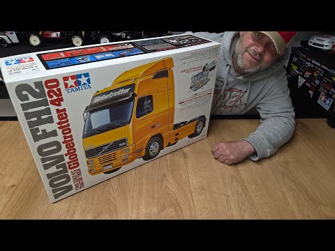 Unboxing tamiya volvo fh12 globetrotter - YouTube