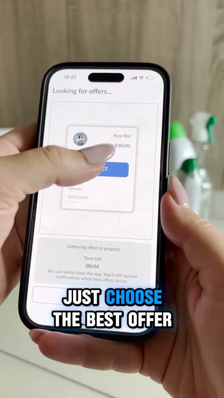 How booking a cleaner on the Rozie app works, video