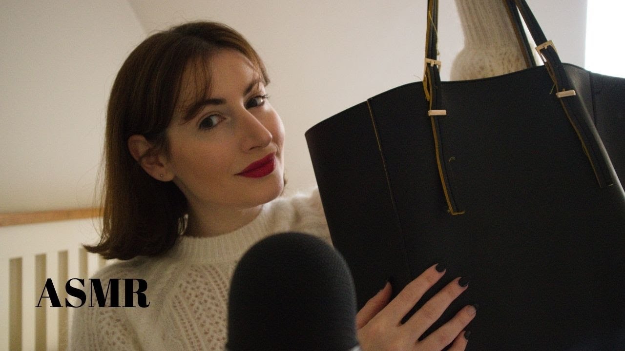 ASMR - PRA DAR SONO - O QUE TEM NA MINHA BOLSA | SOLANGE PRATA