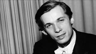 Glenn Gould interviewed by Hugh Thomson in 1958