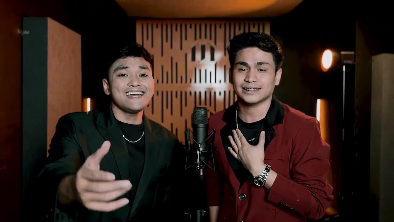 A Thrill of Hope: Hear the angel voices as Justin and Jade serenade us with 