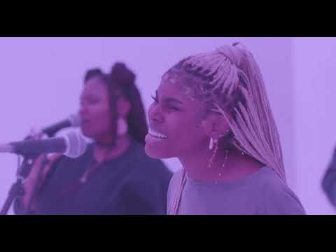 Diamond White Performs For Stanford University