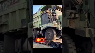 Massive Old Truck Unloading Process | Incredible Heavy Machinery Operator Skills 🚛