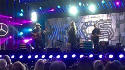 Chris Stapleton “Broken Halos” Best Live Performance