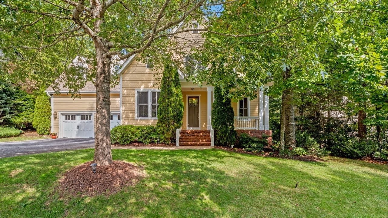 25 E Owl Creek Lane | Luxury Southcliff Home in Fairview, NC