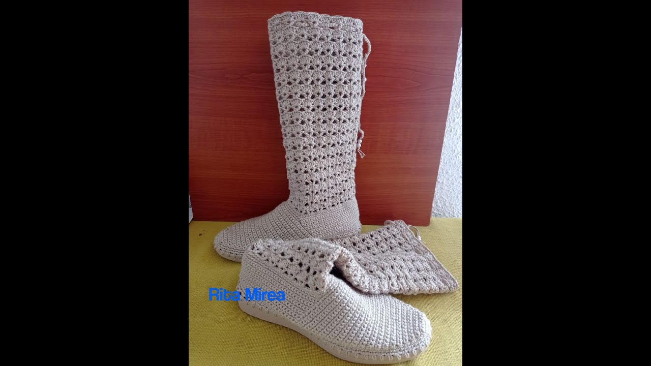 Cizmulițe croșetate Natalia