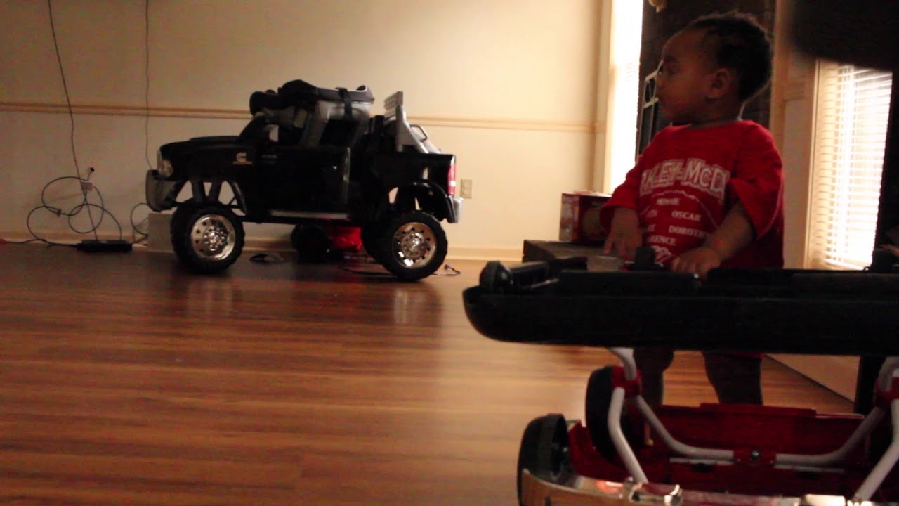 Terezlife x BeanieBoy "Running With Scissors"