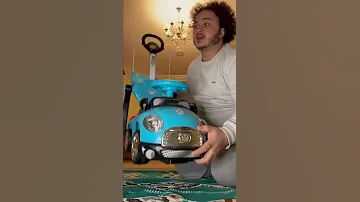 لما تجيب لابنك لعبه ويفرح 
