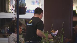 Chicago bans indoor service at bars, imposes business curfew of 10 p.m. as coronavirus cases rise