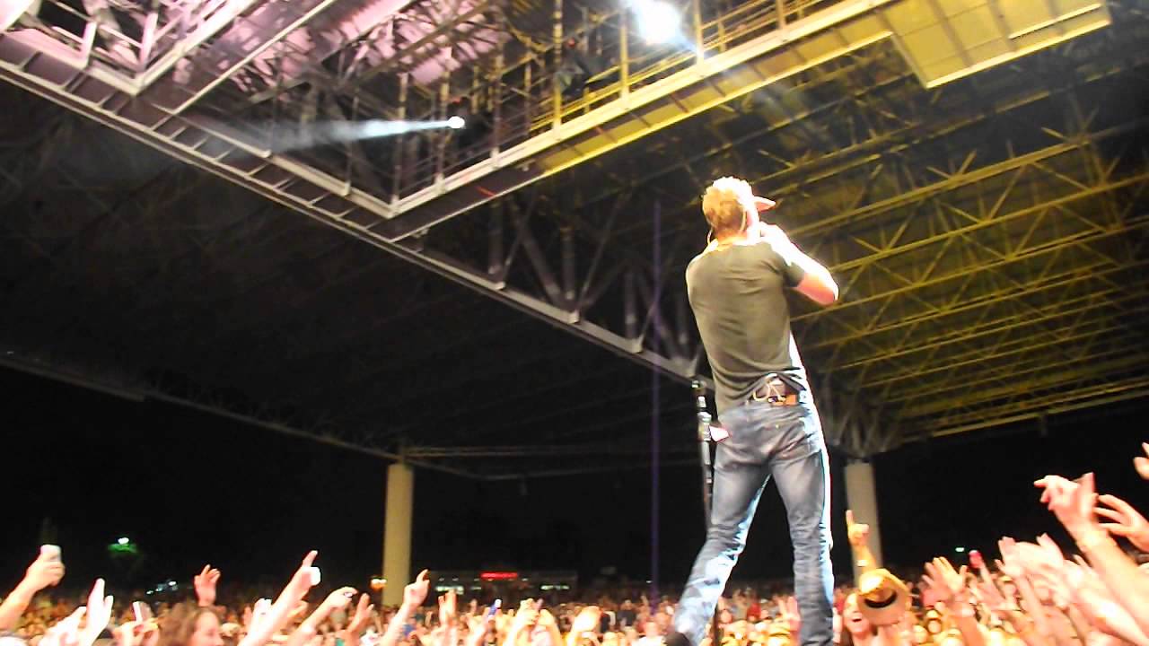 Riser Tour Dierks Bentley Chris Young Chase Rice Amp Jon