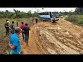 ônibus passa no atoleiro