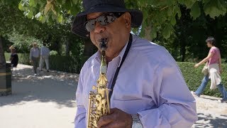 Tobías Chisga: "La gota fría" - Busking in Madrid