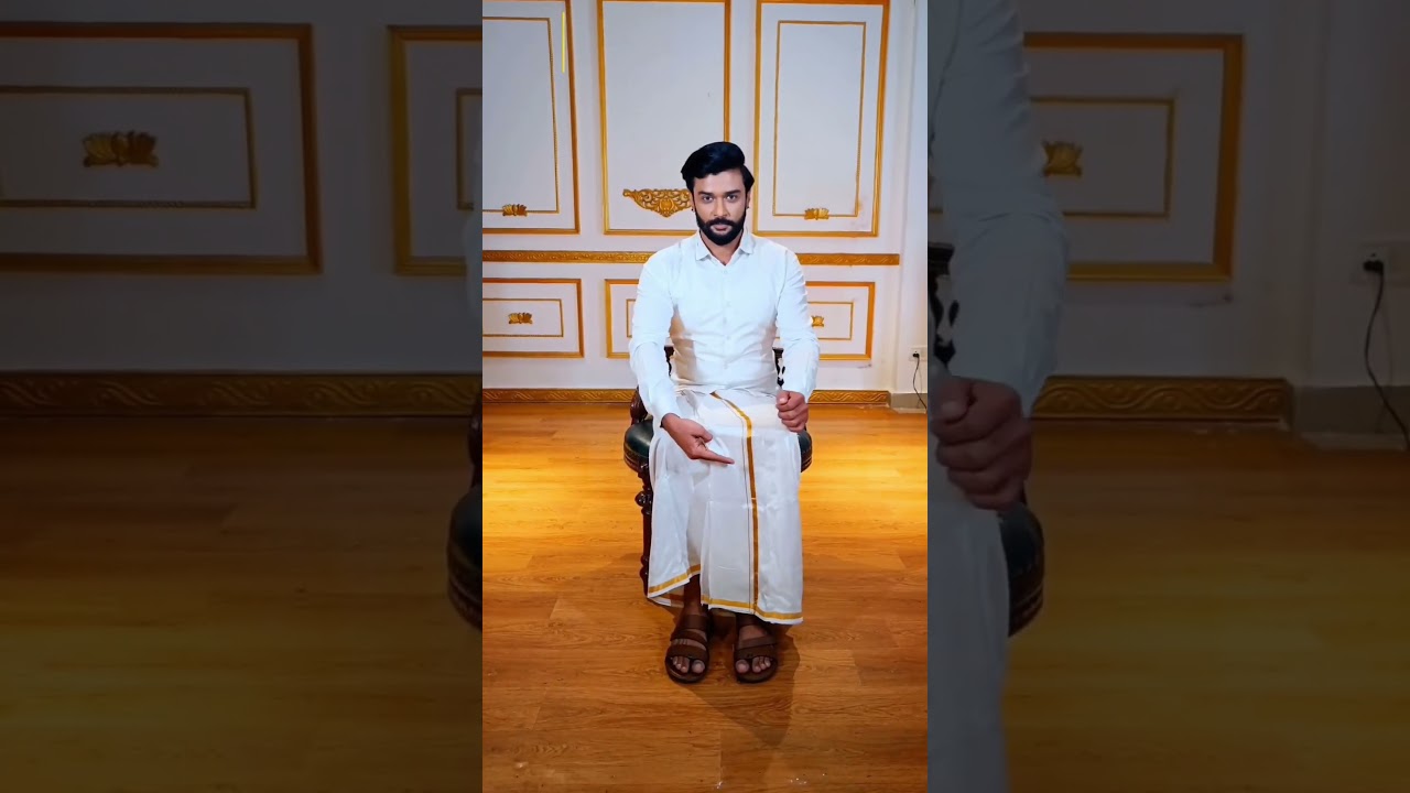 Vesti Shirt poses for Mapla! 