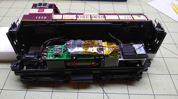 How to install DCC & Sound - Athearn SW1500