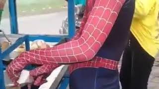 Spiderman Pun Jualan Siomae Gaes Hanya Ada Di Indonesia Yah